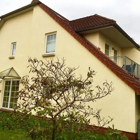 Apartment Mit Terrasse